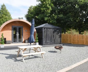 Glamping Pod Riverview Holiday Park Rotunder